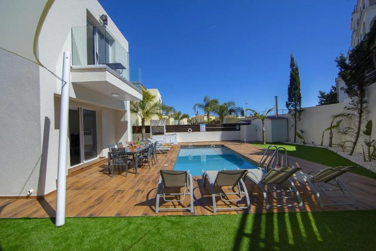 Holiday home Tsokkos Family Villa - Pool Garden 2' Walk To Beach Protaras
